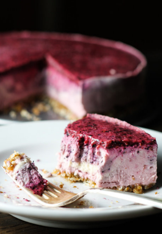 Raw Raspberry Cheesecake