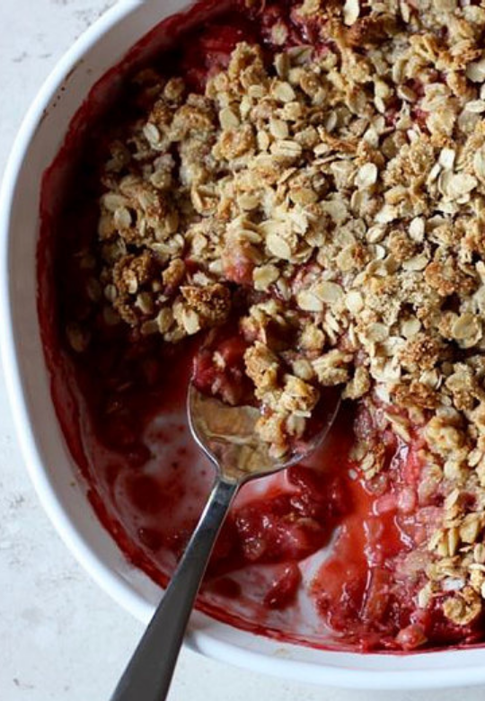 Strawberry Rhubarb Crumble Simplified
